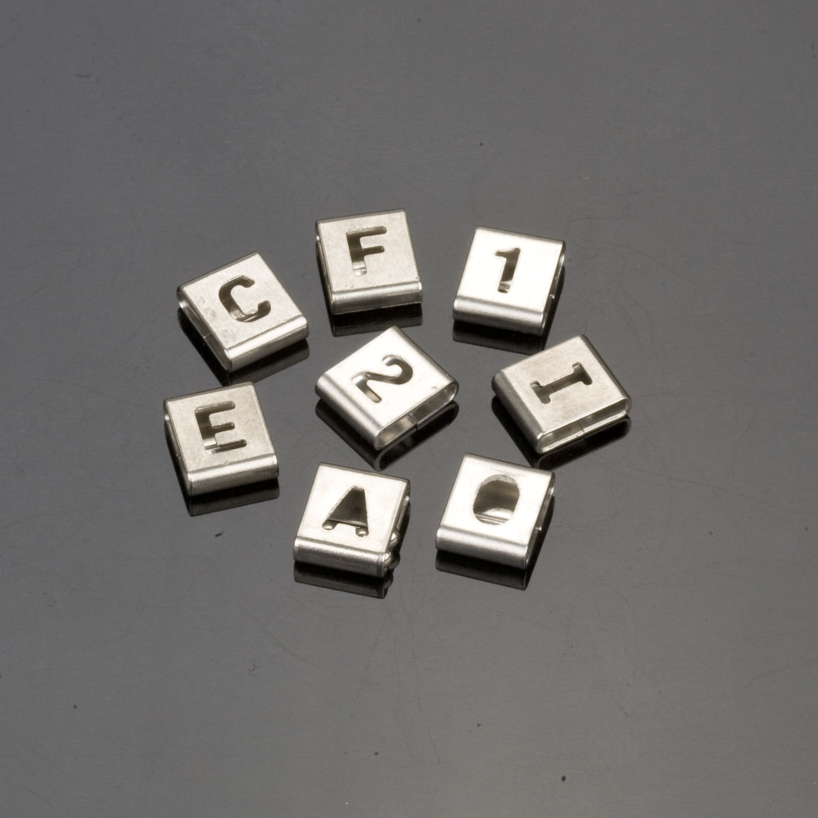 Marqueurs faciles à lire en acier inoxydable