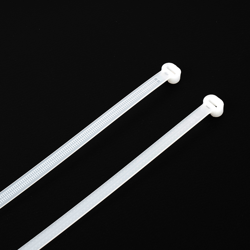 Attaches de câble en nylon - Type Barb-Lock